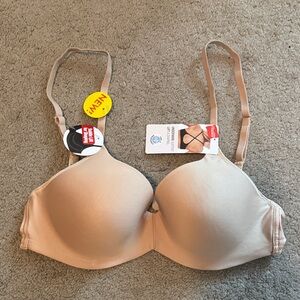 Hanes Underwire Support Lift & Shaping Bra NWT